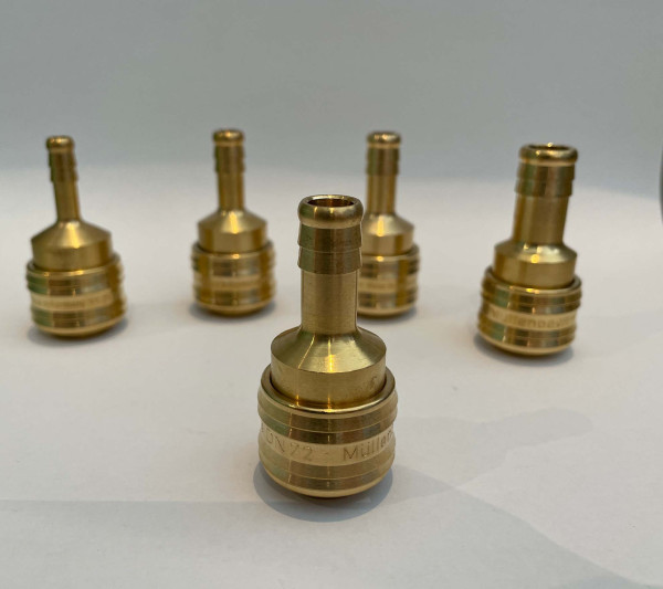 Gyorscsatlakozó | 10 mm farkasfogas tömlővéggel